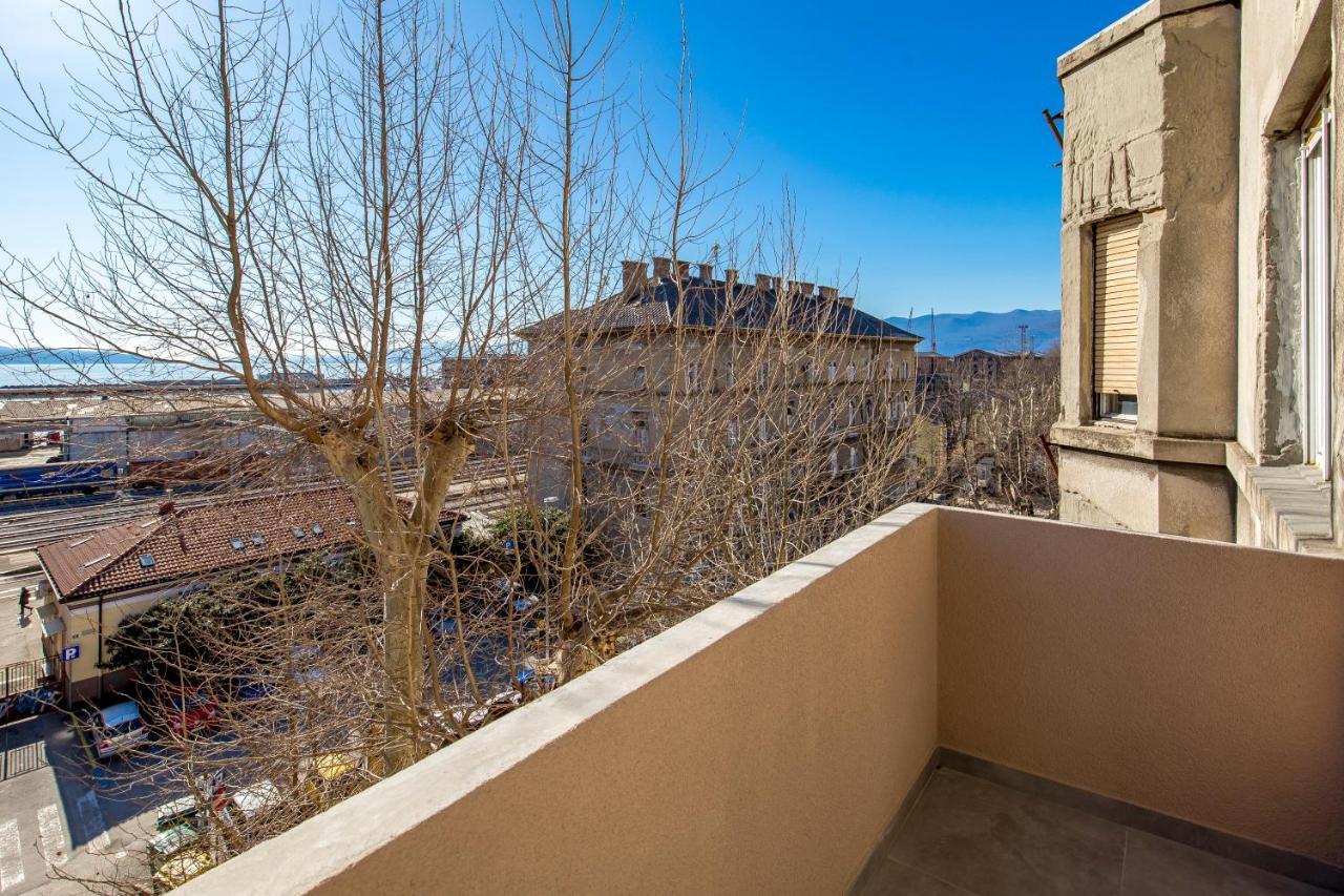 Apartment Bella 36 Rijeka Exteriör bild