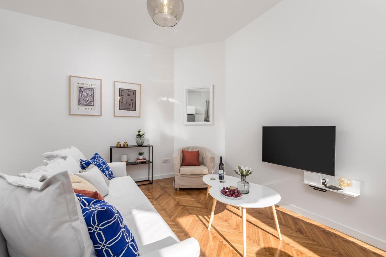 Apartment Bella 36 Rijeka Exteriör bild